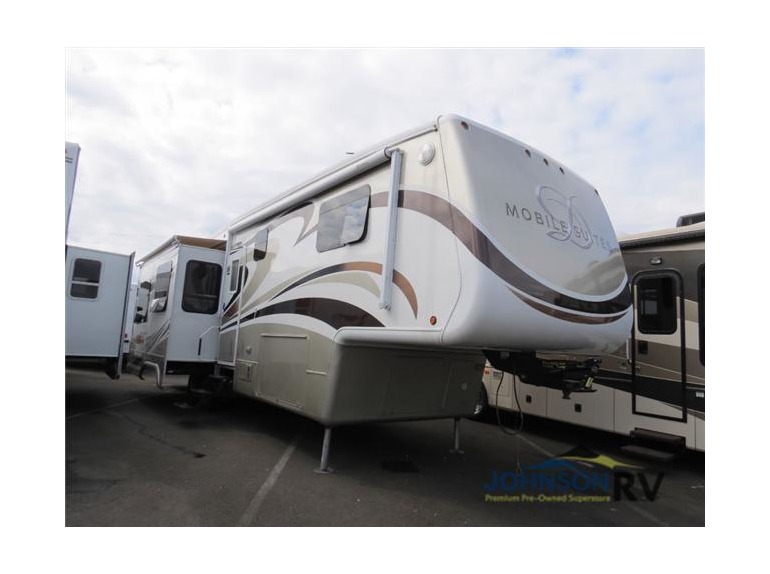 True Four-Season Luxury Fifth Wheel