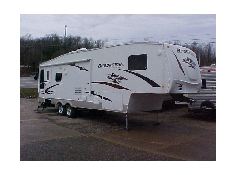 2011 Winnebago Sunnybrook Brookside 290FWRLS LX Package