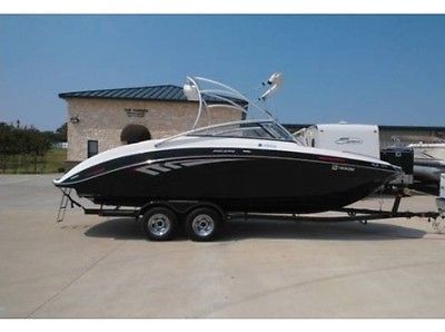 2011 Yamaha AR240, High Output Skiing & Wakeboarding Jet Boat.  Great Condition