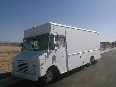 Other Makes : GRUMMAN OLSON STEP VAN 1988 grumman olson u s army step van bread truck large 9 124 original miles