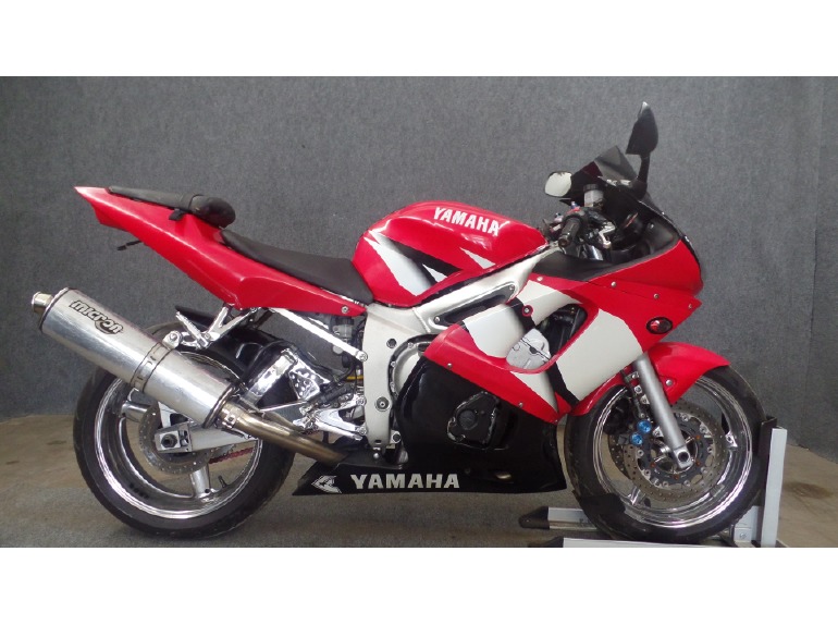 2002 Yamaha R6