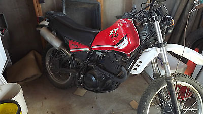 Yamaha : XT 82 yamaha xt 550 dual sport running