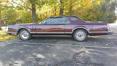 Lincoln : Mark Series Mark V 1977 lincoln continental mark v in outstanding condition 18 k miles 2 owners