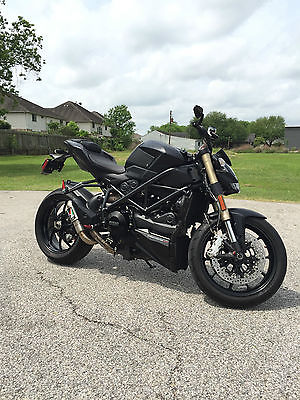 Ducati : Supersport 2014 stealth ducati streetfighter super clean and loud