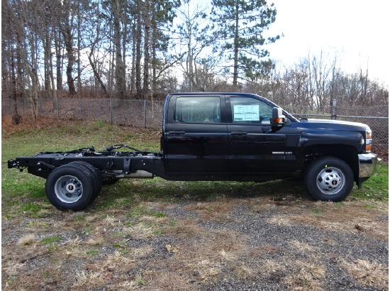 2015 Chevrolet Silverado 3500HD Chassis WT 4X4 4WD