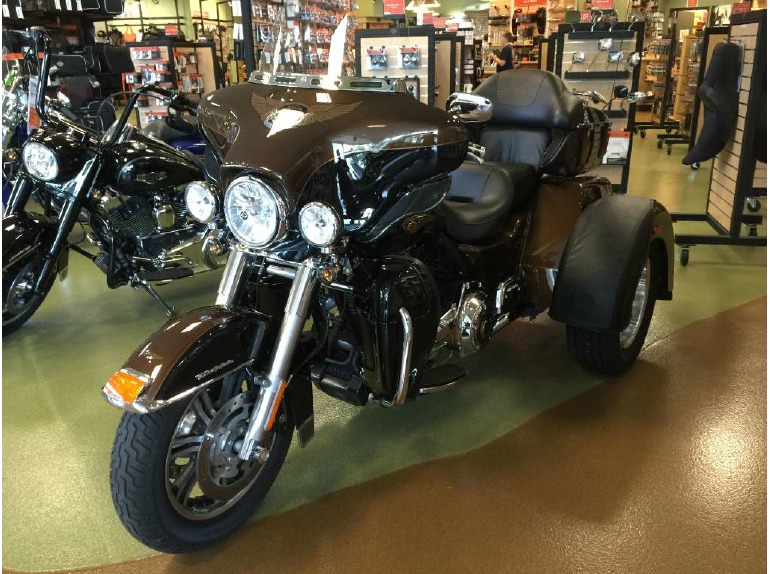2013 Harley-Davidson FLHTCUTG