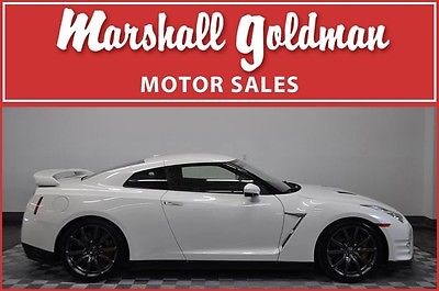 Nissan : GT-R Premium 2015 nissan gtr premium pearl white with black leather interior only 100 miles