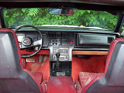 Chevrolet : Corvette greenwood ground effects 1984 white 5.7 auto