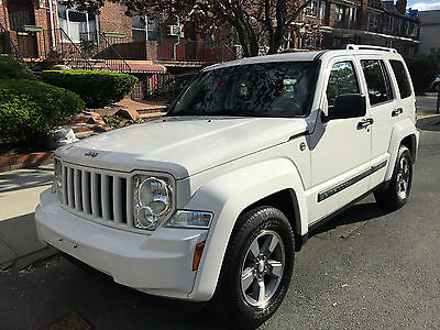 Jeep : Liberty Sport Sport Utility 4-Door 2008 jeep libert sport 4 x 4 automatic suv super clean 95 k miles well maintained