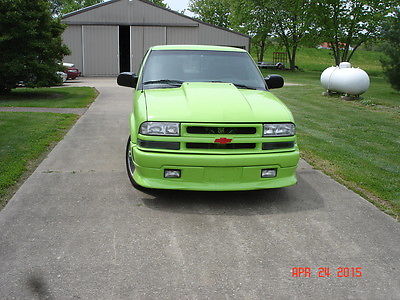 Chevrolet : S-10 LS , Exreme 4.3 v 6 auto ext cab w 3 rd dr orginal including hop shock