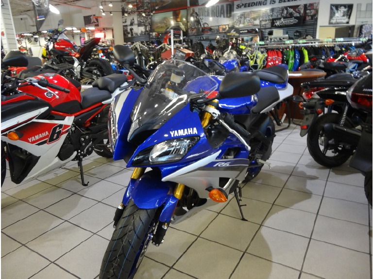 2015 Yamaha YZF-R6 Team Yamaha Blue/Matte Silver