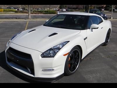 Nissan : GT-R Black Edition 3.8 l v 6 twin turbo awd loaded leather navigation warranty low miles