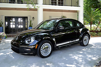 Volkswagen : Beetle-New 2.5 2013 vw beetle 2.5 l black black 8000 miles automatic vw certified volkswagen