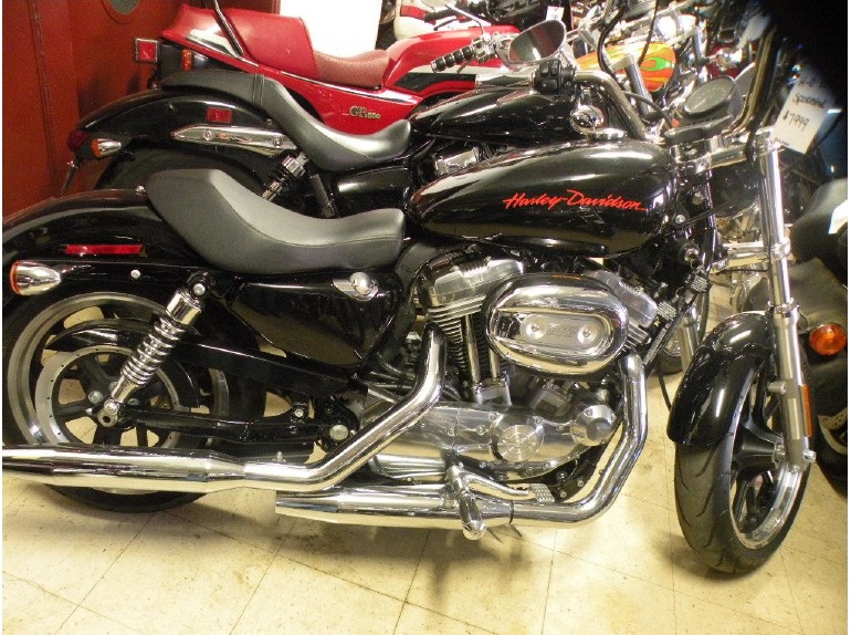 2013 Harley-Davidson 883 Sportster SuperLow-543 Miles