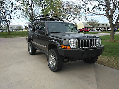 Jeep : Commander Limited 4X4 one of a kind Custom 2006 Jeep Commander Limited lifted 5.7L Hemi! Loaded!