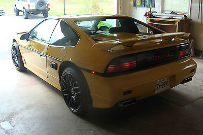 Pontiac : Fiero GT 1988 pontiac fiero gt coupe 2 door 2.8 l