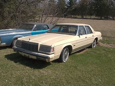 Dodge : Other Custom NICE 1981 DODGE ST. REGIS IN GREAT SHAPE RUNS AND DRIVES