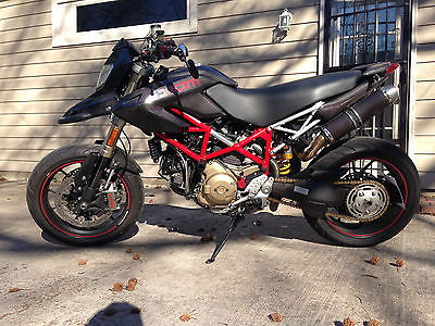 Ducati : Hypermotard Ducati Hypermotard 1100 S Carbon Fiber *WILL SHIP*