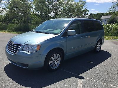 Chrysler : Town & Country Loaded Touring Town & Country Touring.  Emaculate 2008