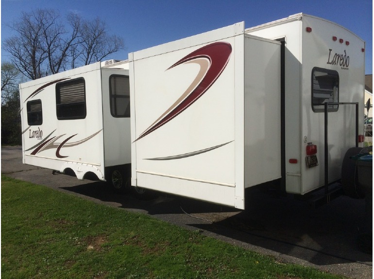 2011 Keystone Laredo 303TG