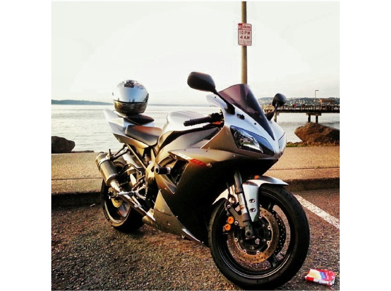 2003 Yamaha Yzf R1