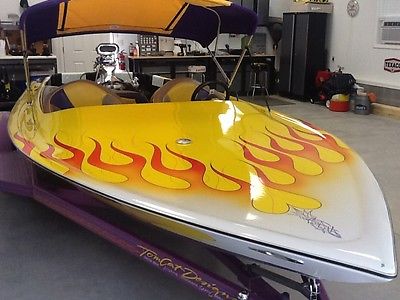 Vintage California Jet Boat Oldsmobile 455 with custom paint and seats
