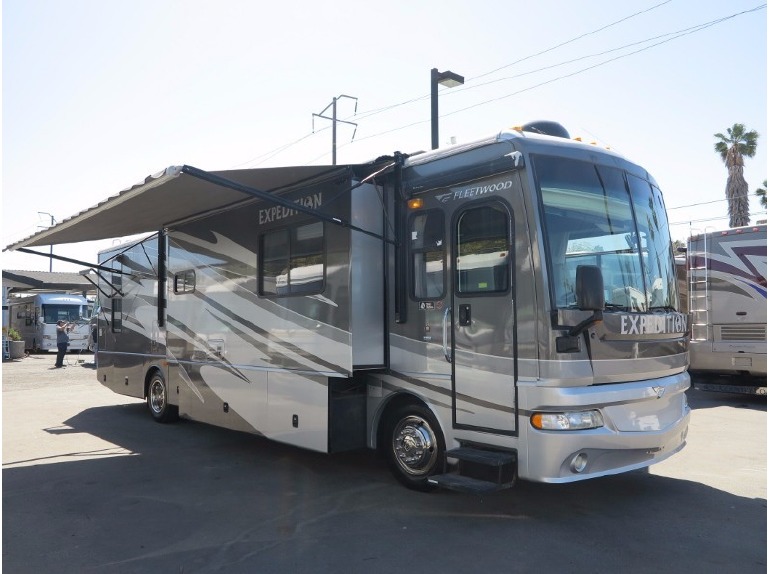 2007 Fleetwood EXPEDITION 38S