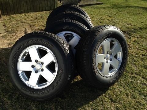 QTY 5 , P255/70R18 Bridgestone Dueler TIRES, Aluminum RIMS, QUICK SALE