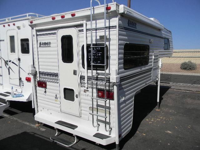 2002 Lance 820 Truck Camper