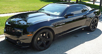 Chevrolet : Camaro SS 2010 chevrolet camaro ss black on black low miles