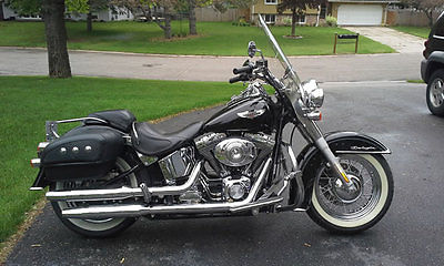 Harley-Davidson : Softail HD Softail Deluxe FLSTNI Black and Chrome 24.5 Saddle Height, Fuel Injected