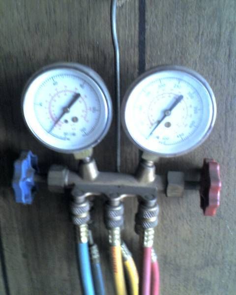 Air conditioner gauges