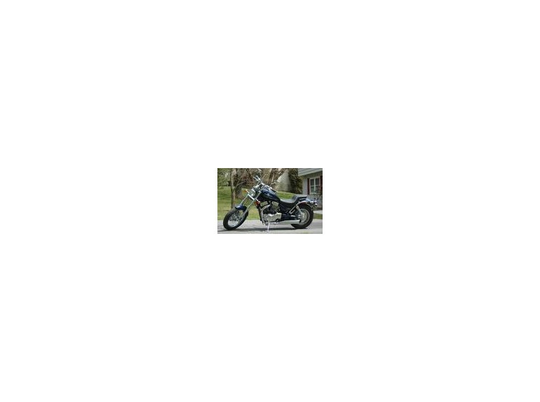 2005 Suzuki Boulevard S83