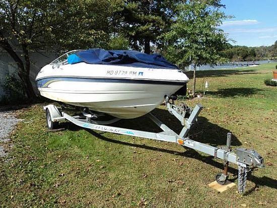 18' 2002 Chaparral 183 SS