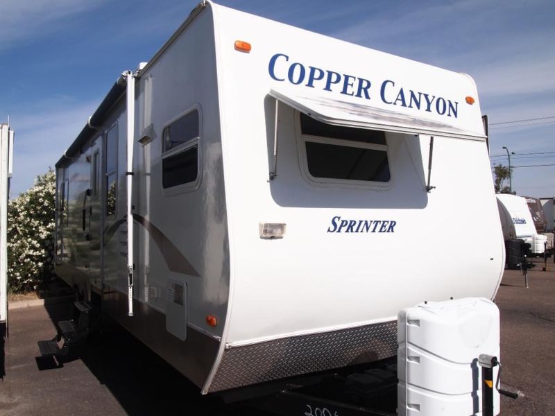 2006 Sprinter Copper Canyon 3001FKMS  Lite Weight Travel Trailer