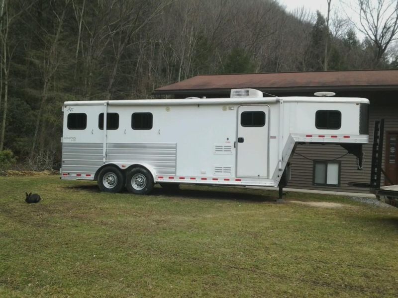 Kiefer Built 3 Horse Trailer RVs for sale