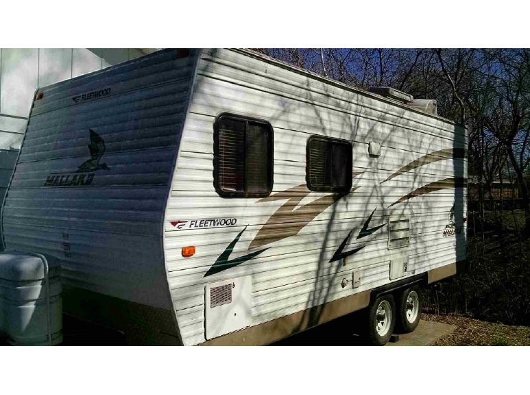 2006 Fleetwood Mallard 180CK