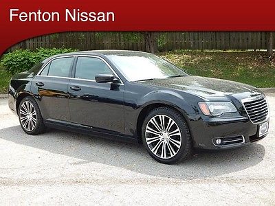 Chrysler : 300 Series 300S CLEAN CARFAX 31714 miles sirius heatedleather oneowner we finance cleancarfax noaccidents