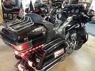 Harley-Davidson : Touring HARLEY ULTRA GLIDE**FINANCING AVAILABLE**SPEC PEACE OFFICERS EDITION - ONE OWNER
