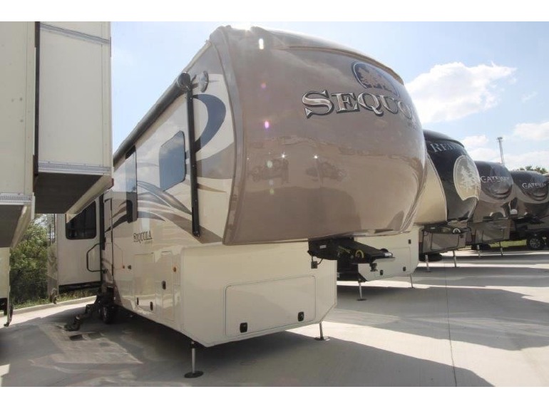 2015 Redwood Rv Sequoia SQ38QRE