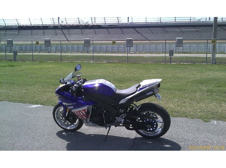 2010 Yamaha Yzf R1