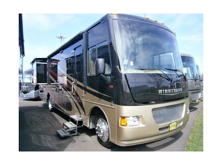 2014 Winnebago Vista 35F