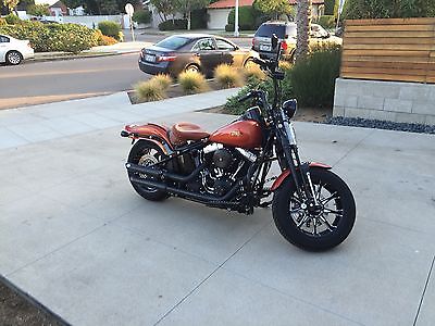 Harley-Davidson : Softail 2011 harley davidson crossbones