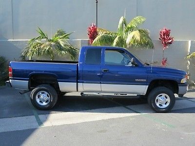 Dodge : Ram 2500 FreeShipping Ram 2500 5.9L Diesel 4X4 Extended Cab Short Bed 6 Speed! 100K Miles! MINT!