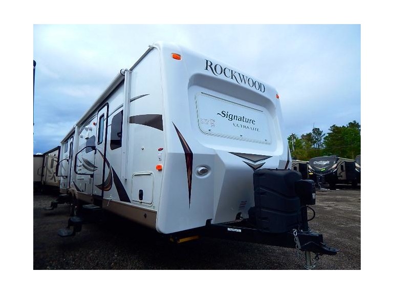 2016 Forest River Rockwood Signature Ultra Lite 8311WS