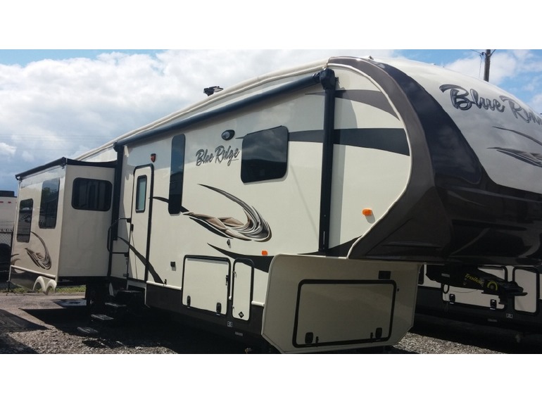 2016 Forest River Blue Ridge 3600RS