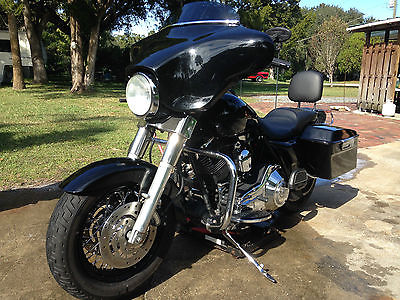 Harley-Davidson : Touring Ultra Classic converted to Black Pearl High Performance Street Glide!