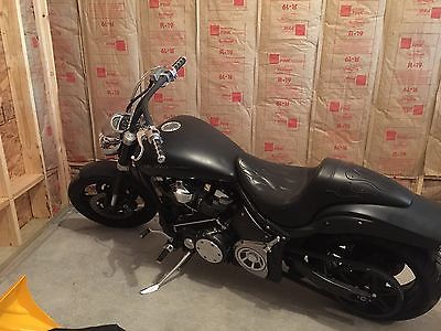 Yamaha : Road Star Awesome unique matte black bike w/ premium exhaust and black powder coated rims