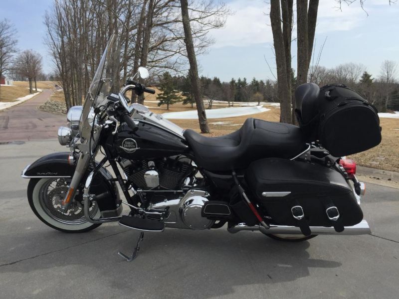 2009 Harley Davidson Road King 11K Miles