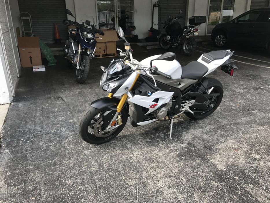 2014 BMW S 1000 R